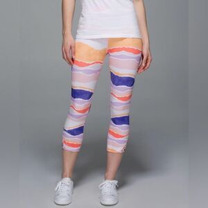 Lululemon True Self Crop Bleacher Stripe White Iris Flower Leggings